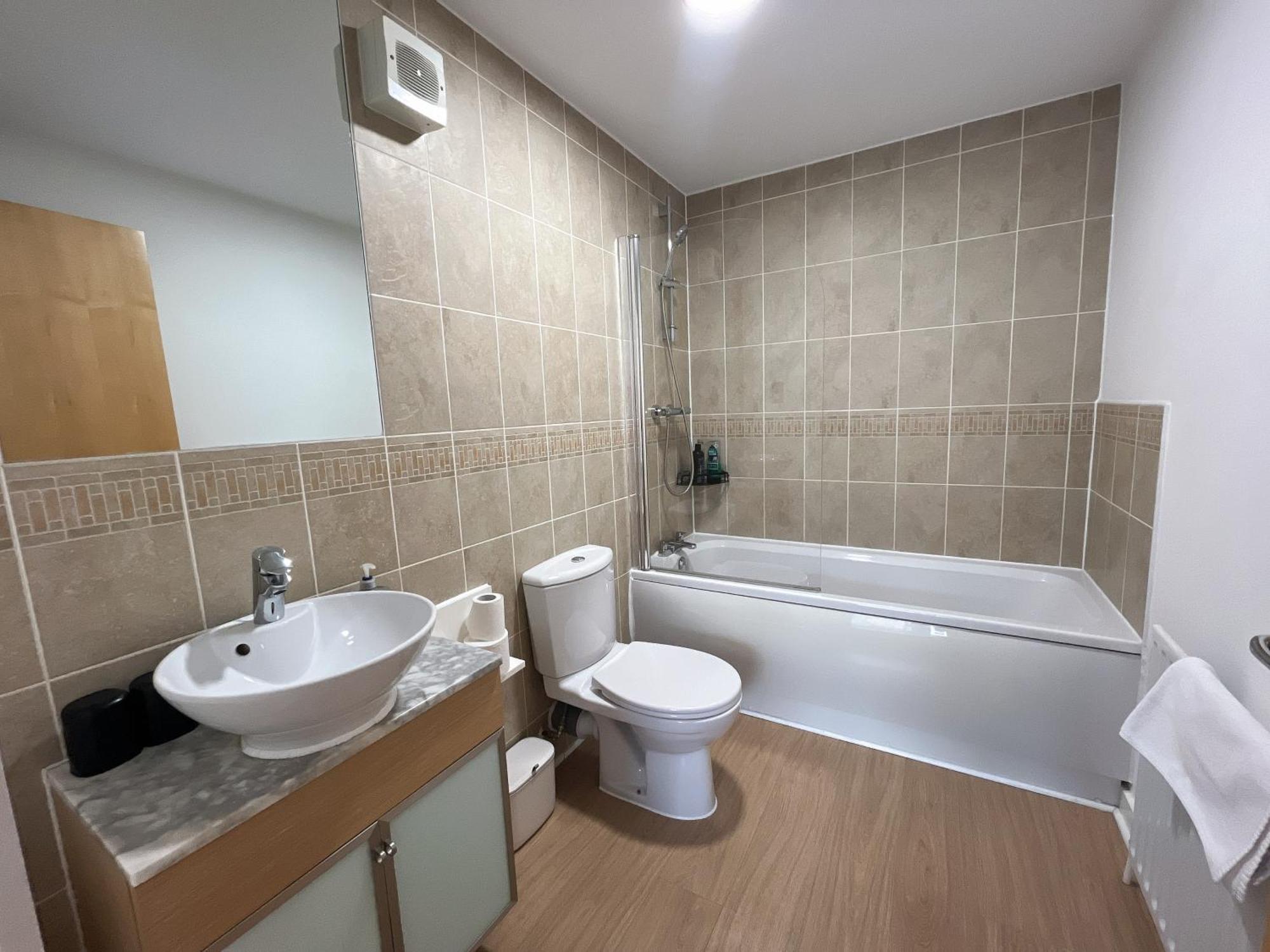 Apartment 2 Bath Free Parking Единбург Екстериор снимка